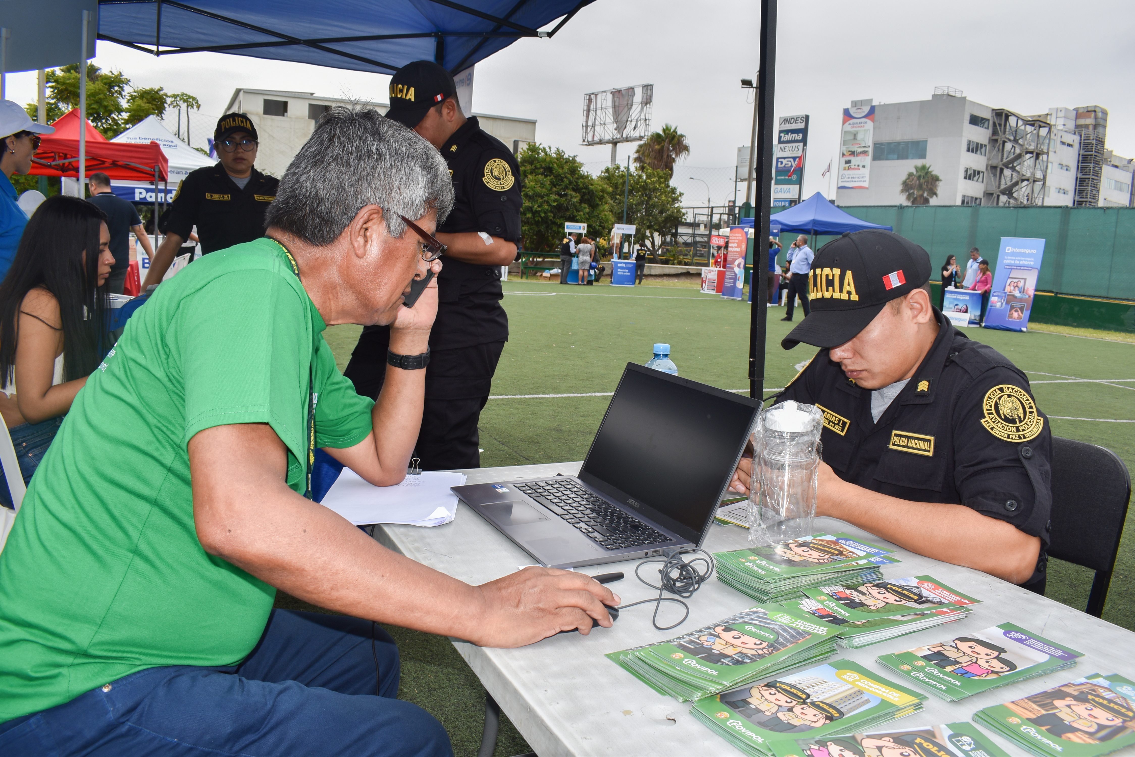FOVIPOL brindó orientación a administrados en jornada informativa realizada en DIRAVPOL PNP