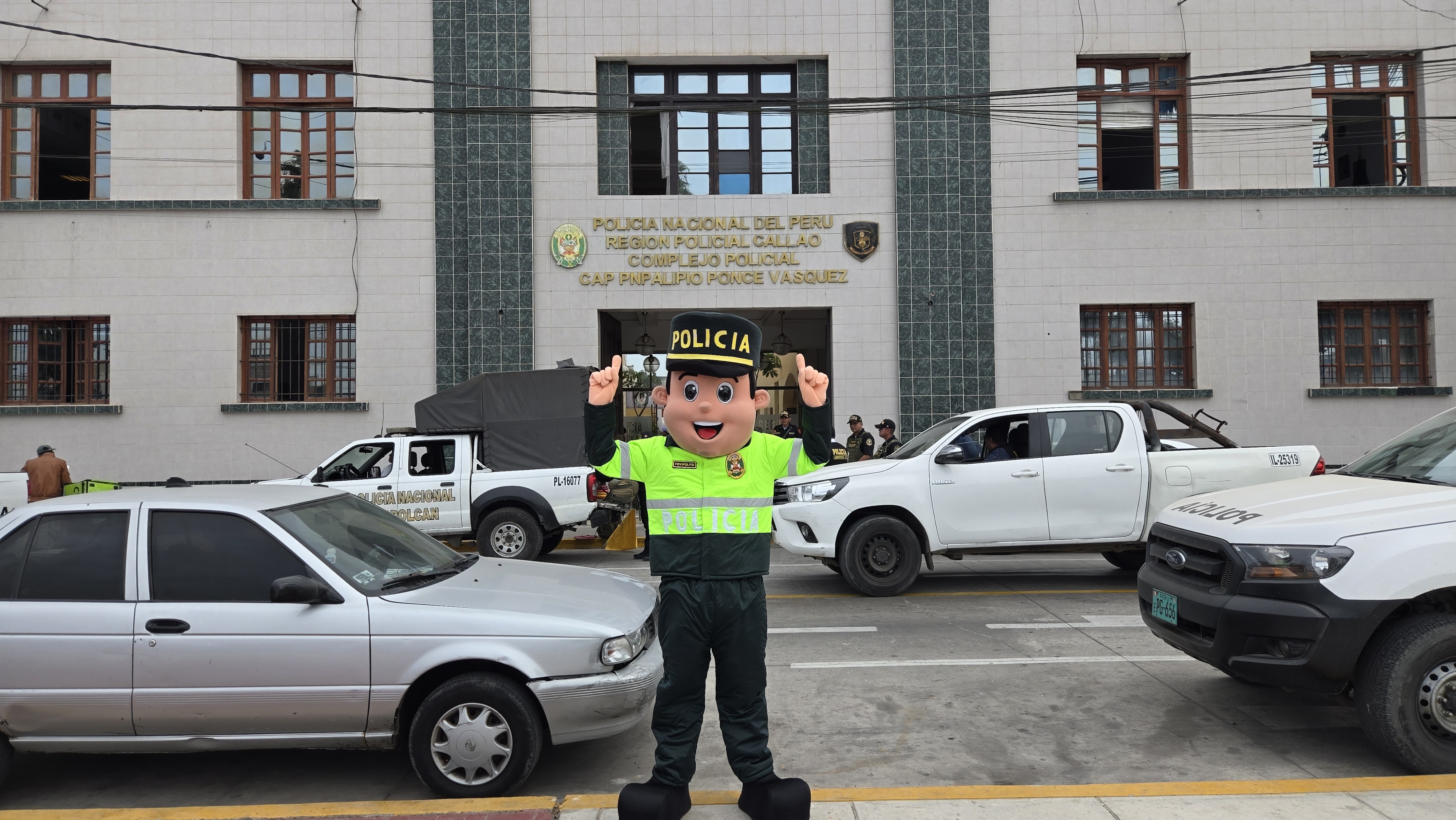 FOVIPOL brindó atención a más de 100 administrados en jornada informativa en la Región Policial Callao