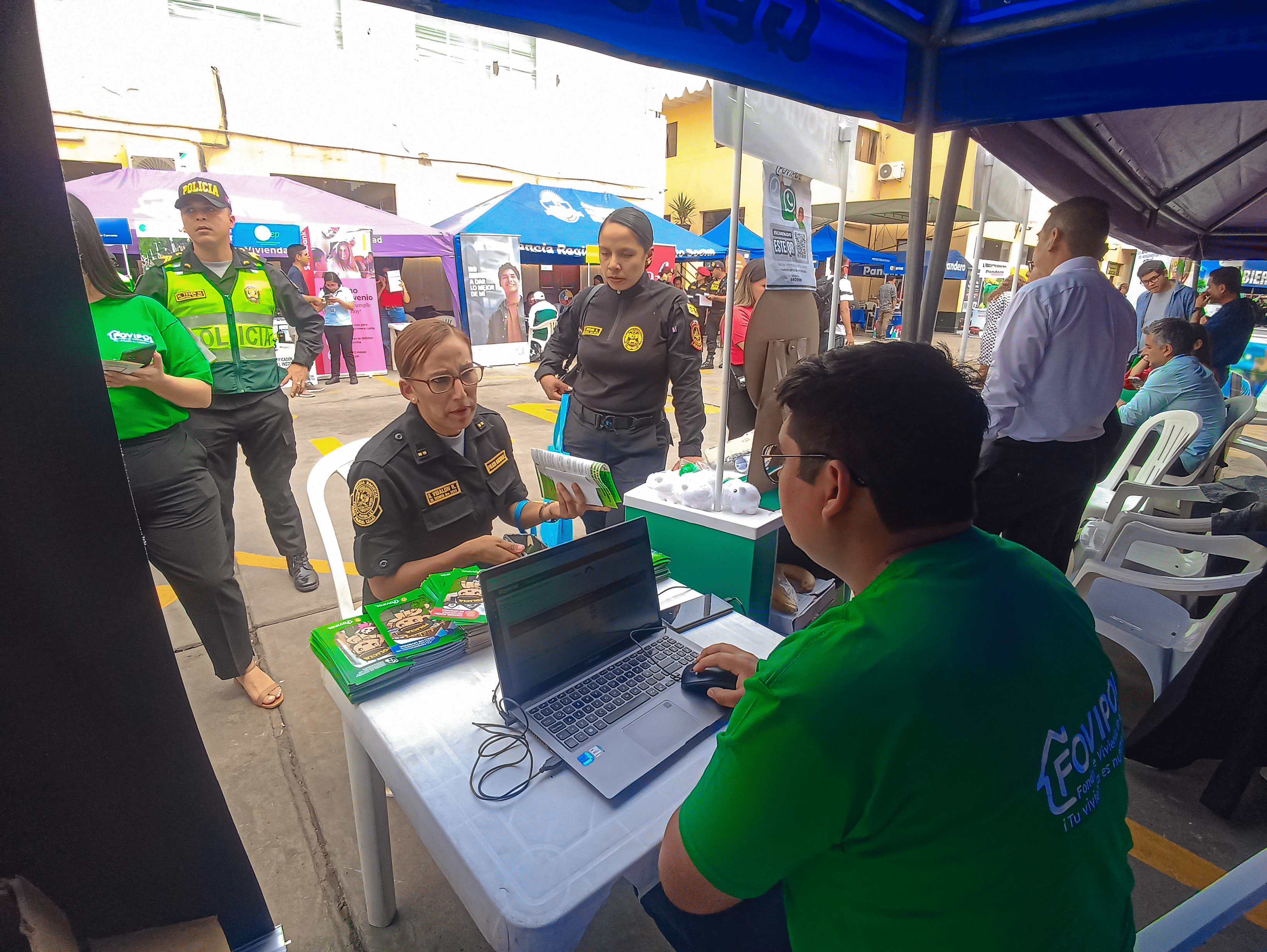 FOVIPOL brindó atención a más de 100 administrados en jornada informativa en la Región Policial Callao
