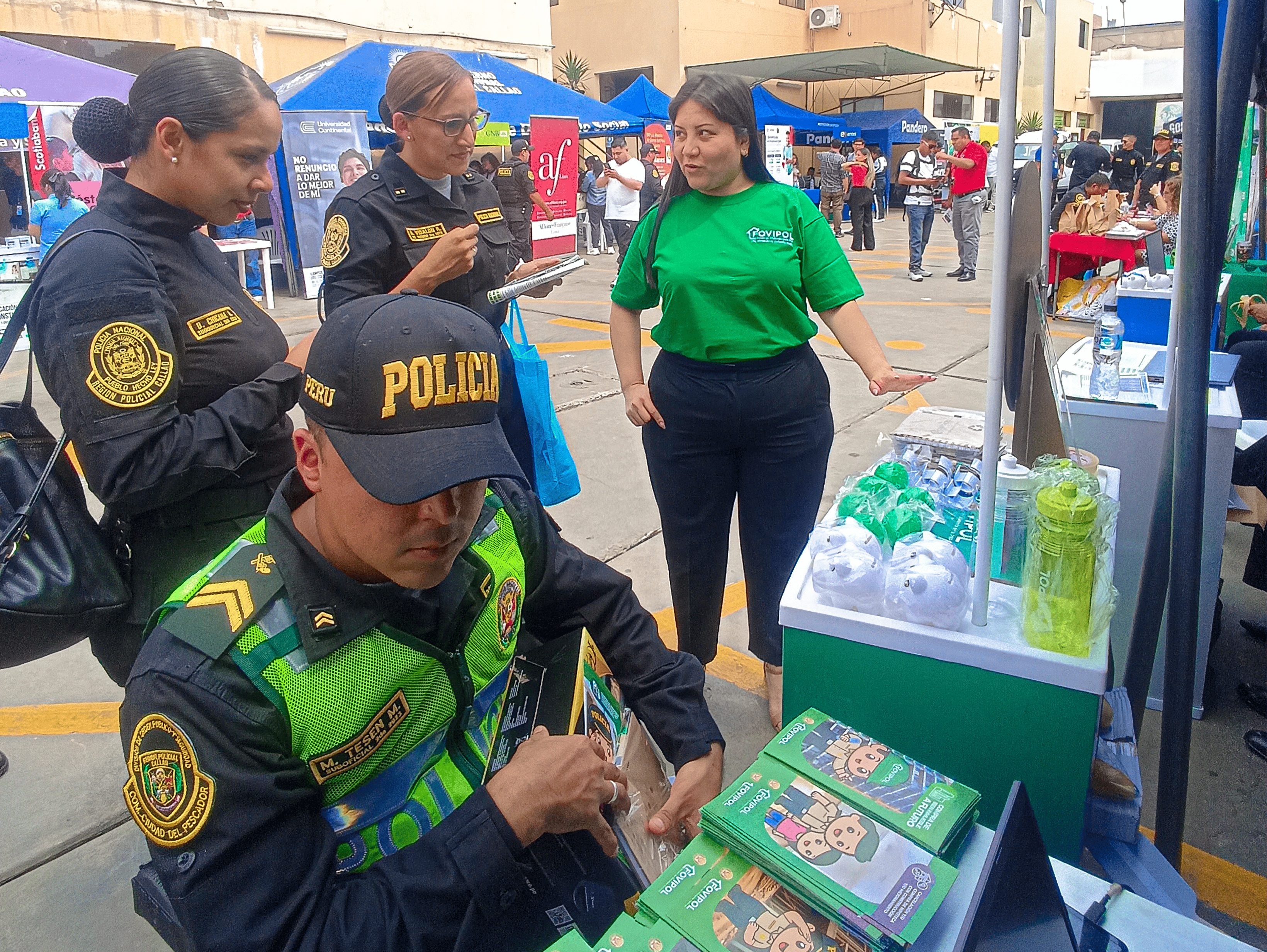 FOVIPOL brindó atención a más de 100 administrados en jornada informativa en la Región Policial Callao
