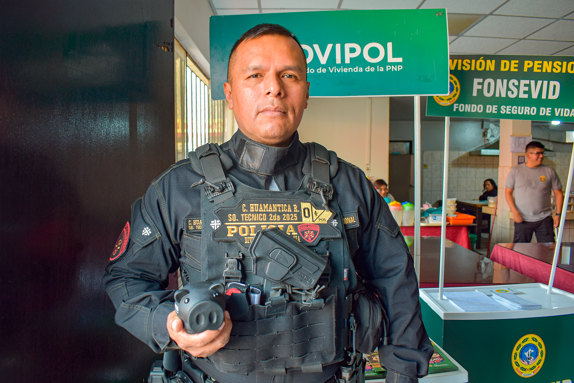 Más cerca de la familia policial: FOVIPOL orientó a más de 70 efectivos en Huaycán