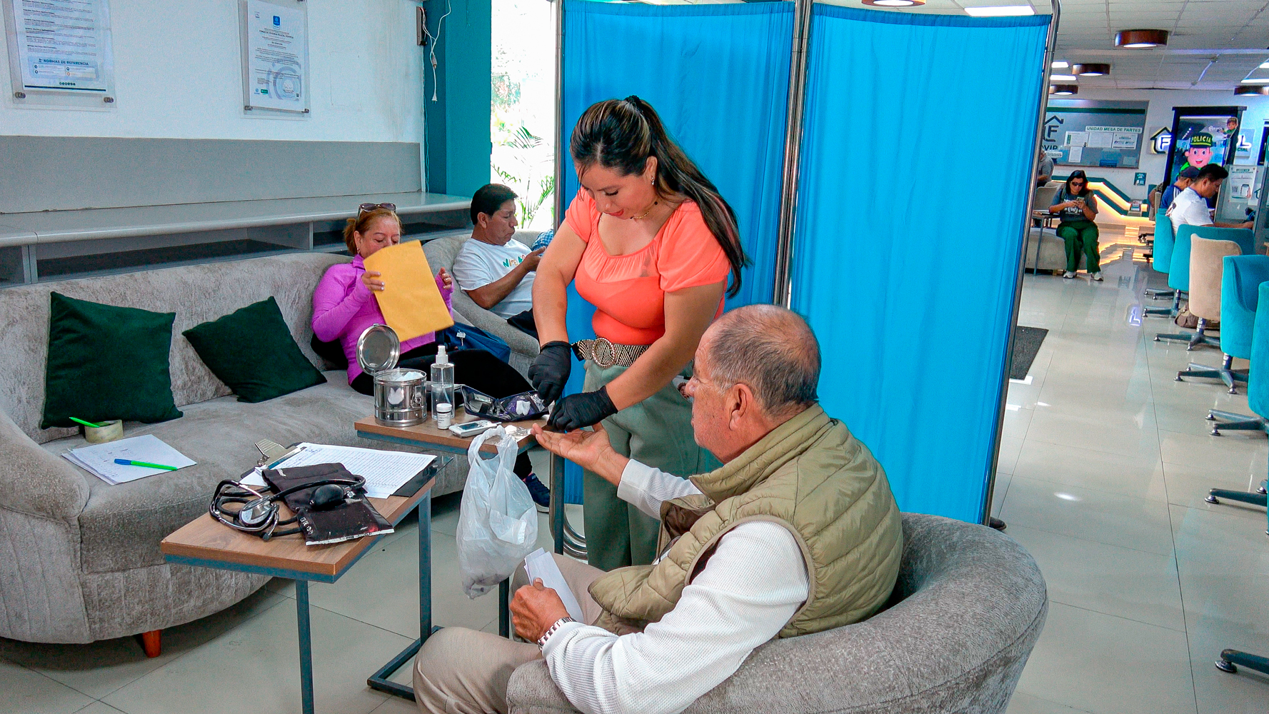 El cambio empieza por las personas: FOVIPOL lleva salud a sus administrados