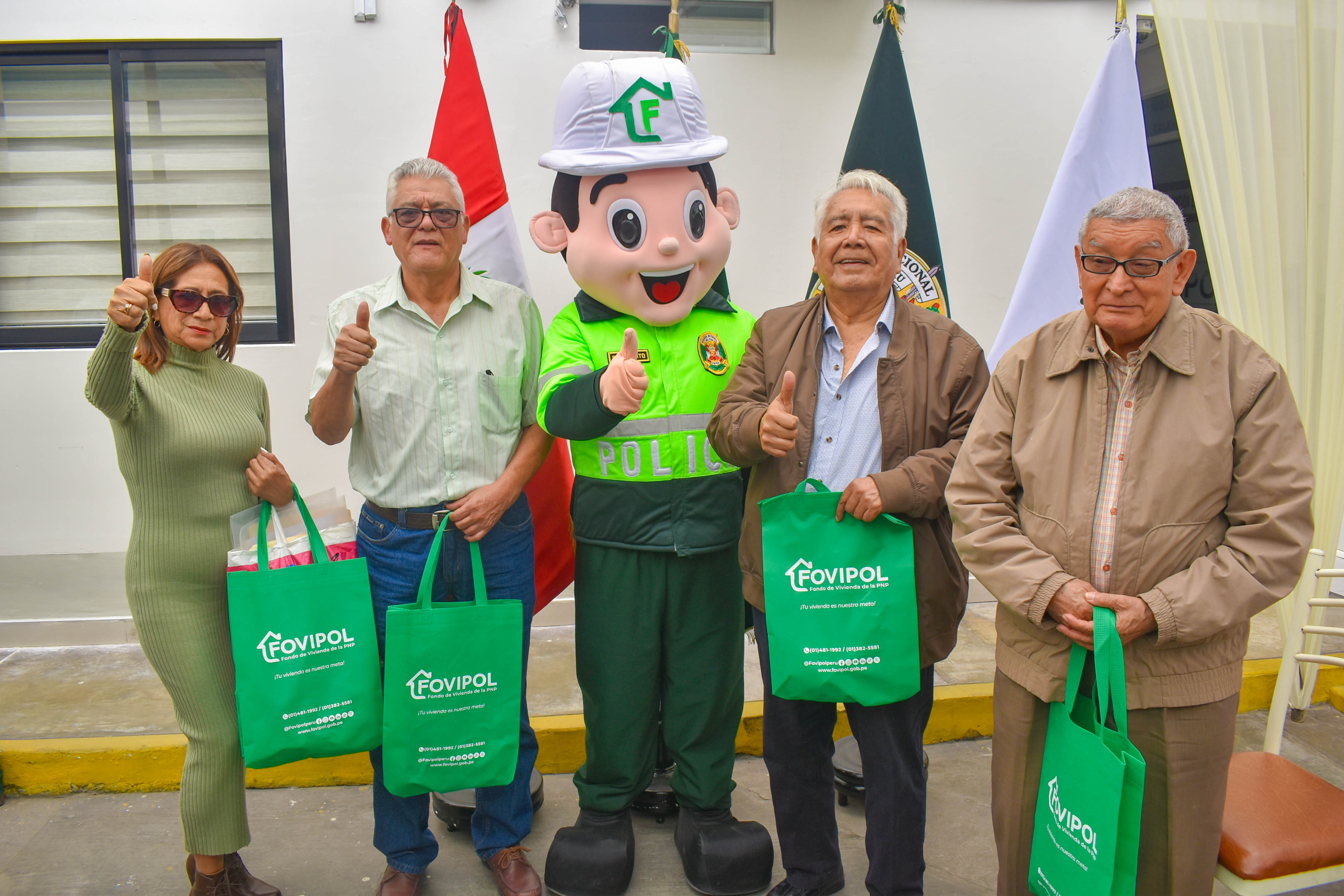 Un sueño que se convierte en propiedad: FOVIPOL entrega minutas a más de 30 adjudicatarios