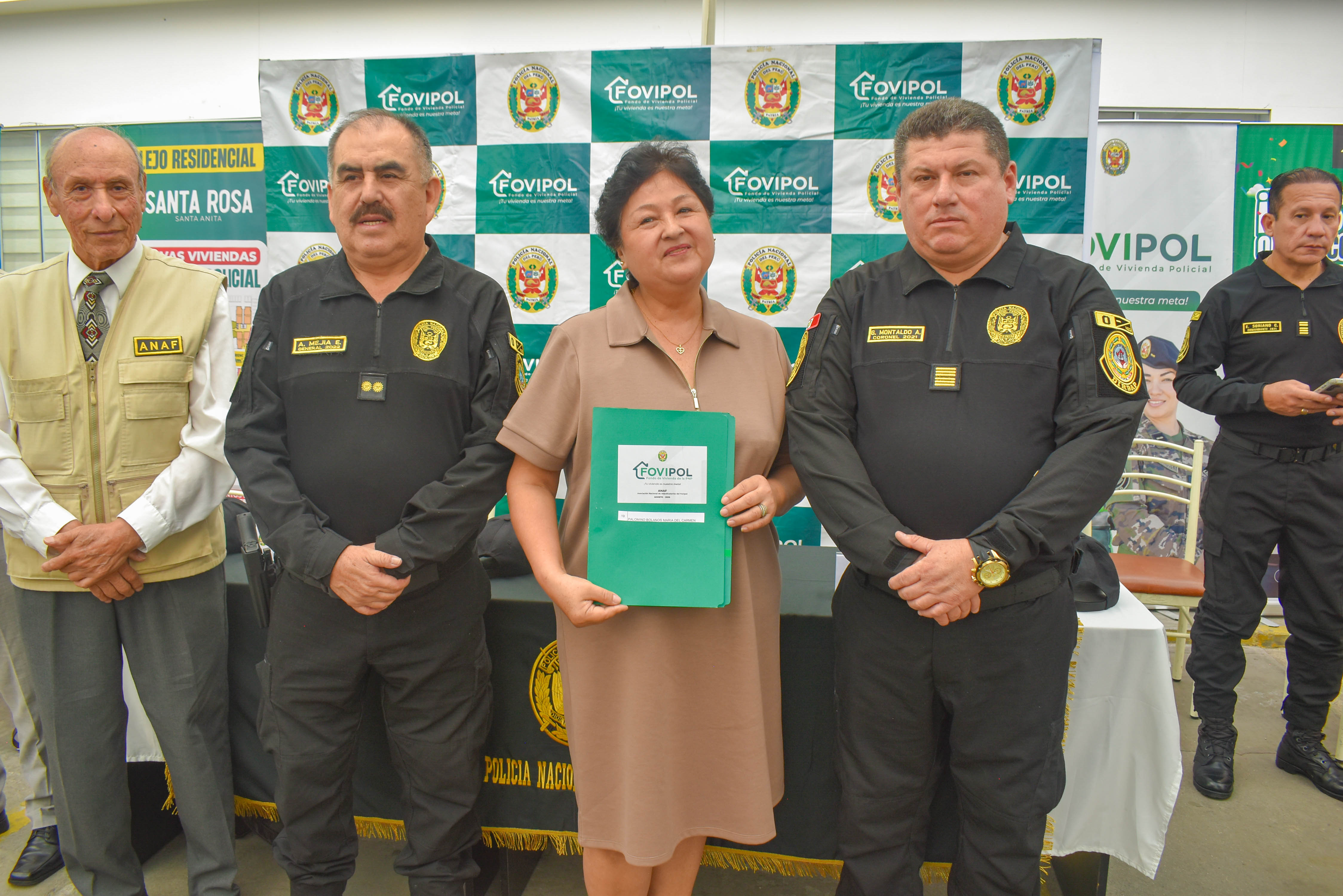 Un sueño que se convierte en propiedad: FOVIPOL entrega minutas a más de 30 adjudicatarios